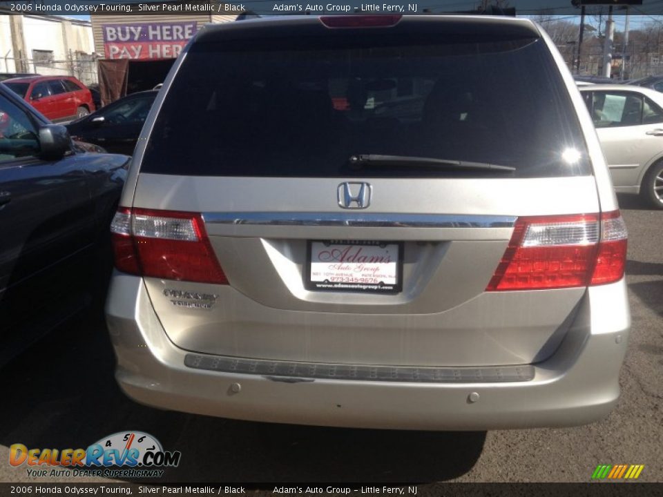 2006 Honda Odyssey Touring Silver Pearl Metallic / Black Photo #5