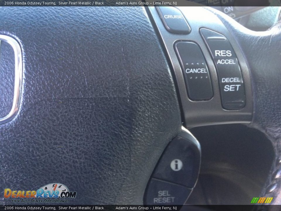 2006 Honda Odyssey Touring Silver Pearl Metallic / Black Photo #10