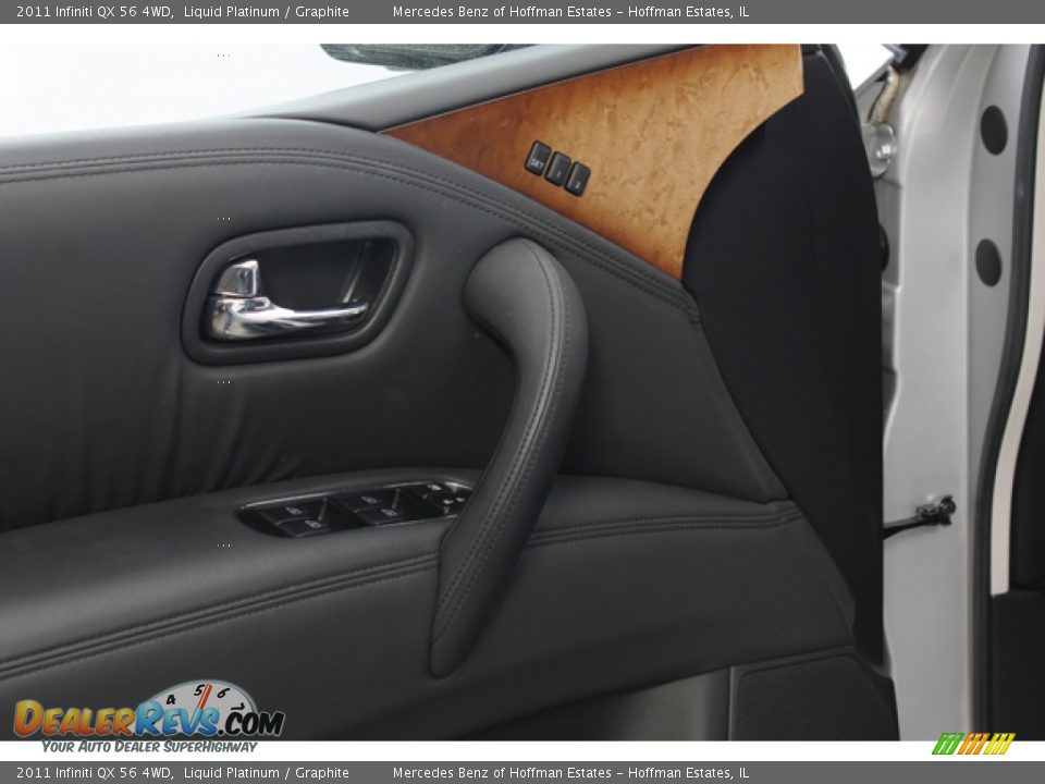 Controls of 2011 Infiniti QX 56 4WD Photo #17