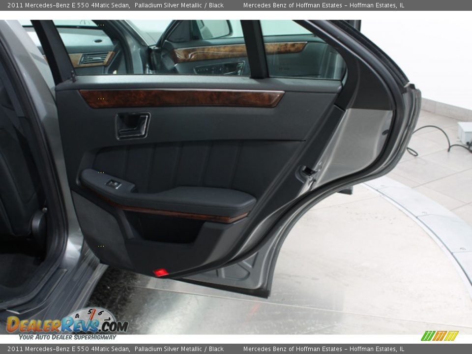 2011 Mercedes-Benz E 550 4Matic Sedan Palladium Silver Metallic / Black Photo #14