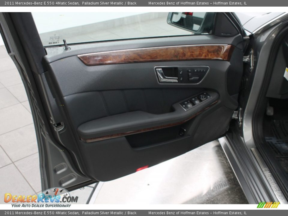 2011 Mercedes-Benz E 550 4Matic Sedan Palladium Silver Metallic / Black Photo #16