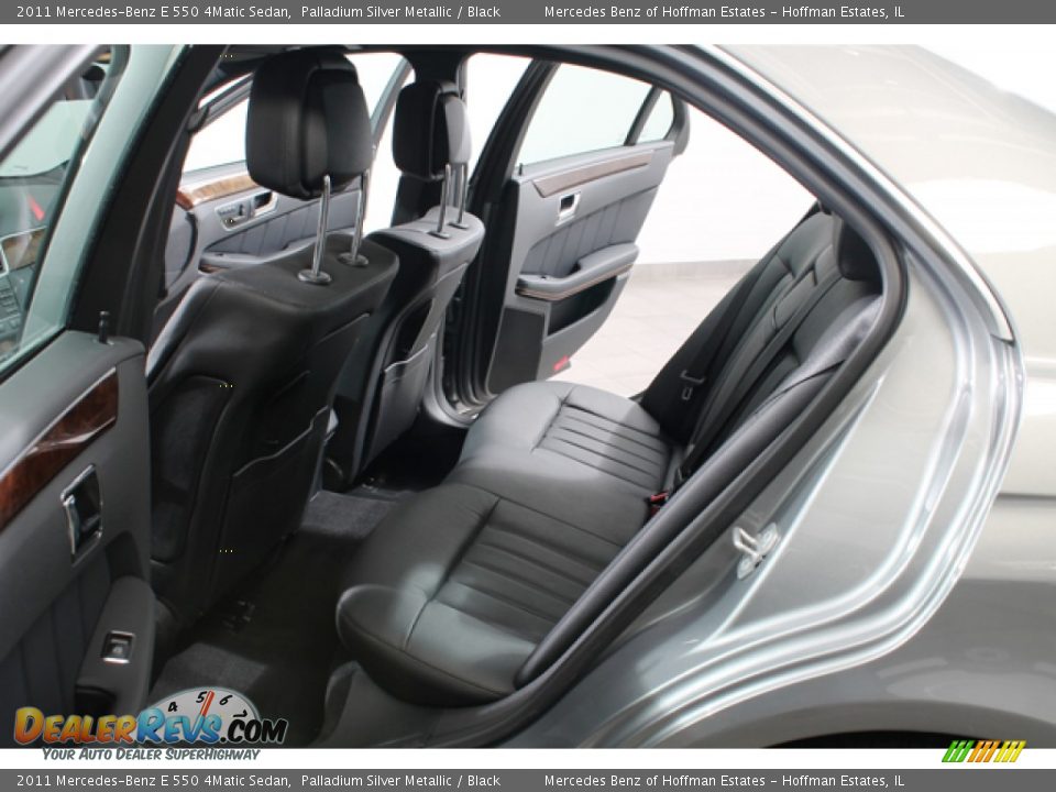 2011 Mercedes-Benz E 550 4Matic Sedan Palladium Silver Metallic / Black Photo #19