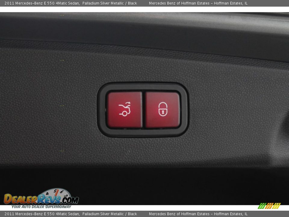 2011 Mercedes-Benz E 550 4Matic Sedan Palladium Silver Metallic / Black Photo #21