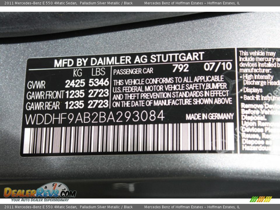 2011 Mercedes-Benz E 550 4Matic Sedan Palladium Silver Metallic / Black Photo #31