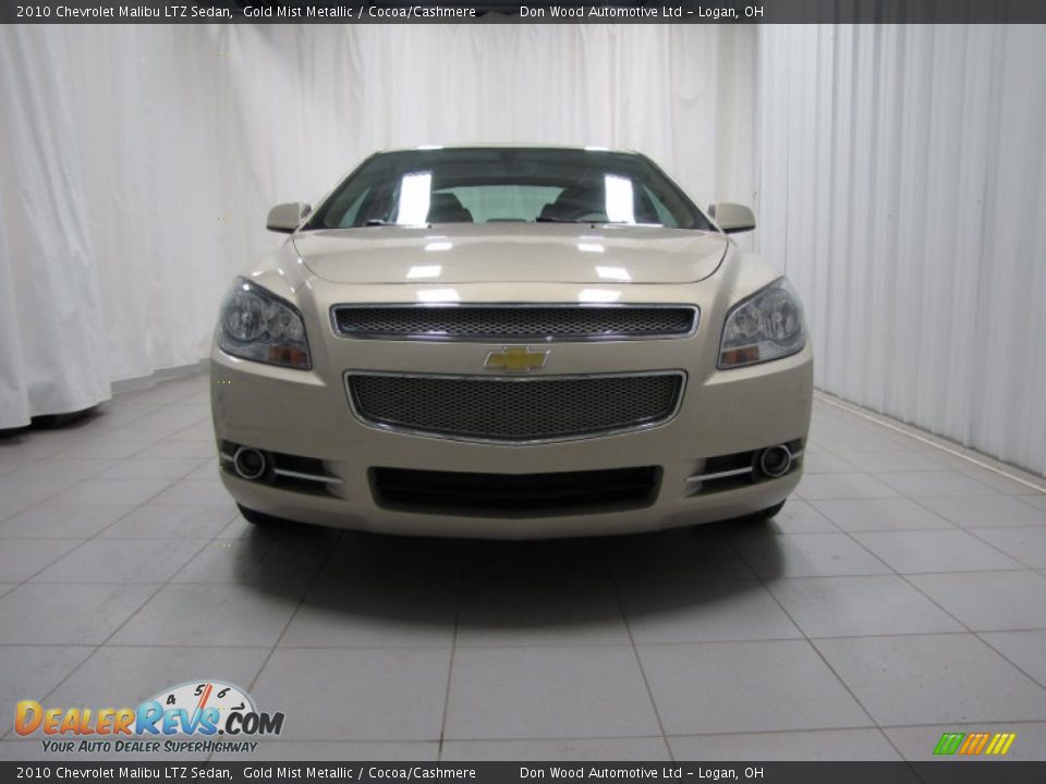 2010 Chevrolet Malibu LTZ Sedan Gold Mist Metallic / Cocoa/Cashmere Photo #2