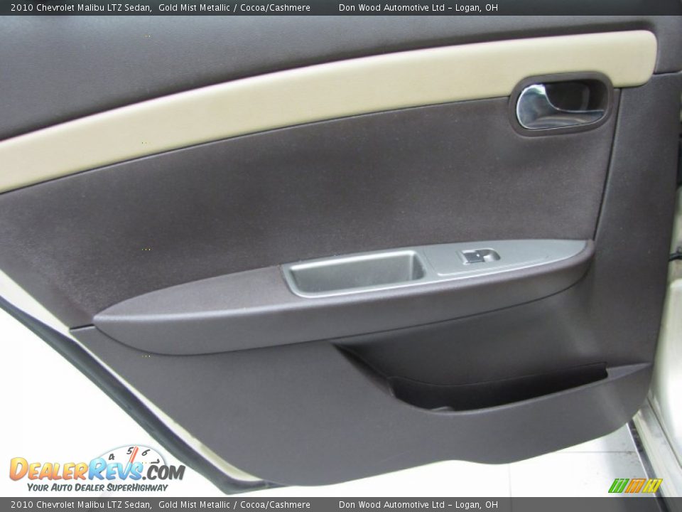 2010 Chevrolet Malibu LTZ Sedan Gold Mist Metallic / Cocoa/Cashmere Photo #11