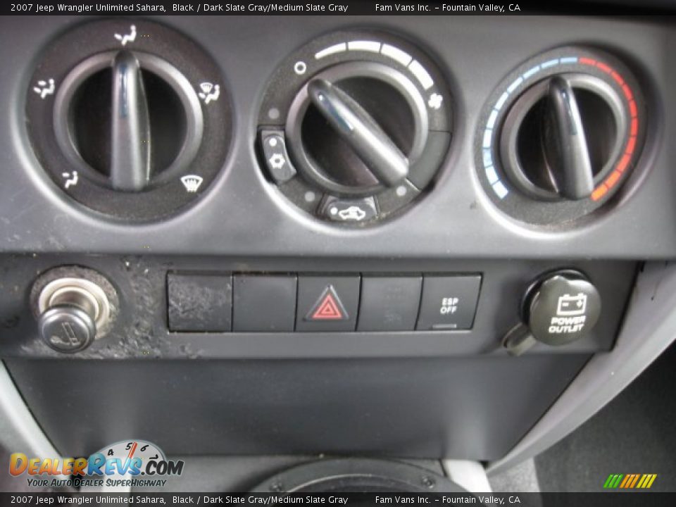 2007 Jeep Wrangler Unlimited Sahara Black / Dark Slate Gray/Medium Slate Gray Photo #11