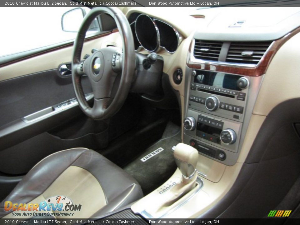 2010 Chevrolet Malibu LTZ Sedan Gold Mist Metallic / Cocoa/Cashmere Photo #21