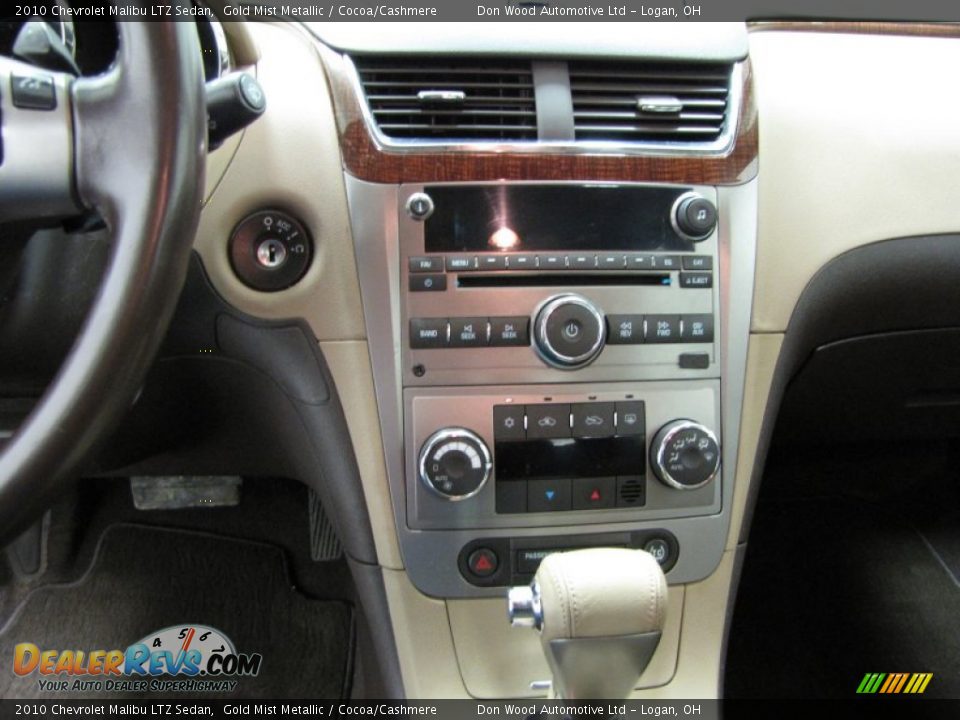 2010 Chevrolet Malibu LTZ Sedan Gold Mist Metallic / Cocoa/Cashmere Photo #22
