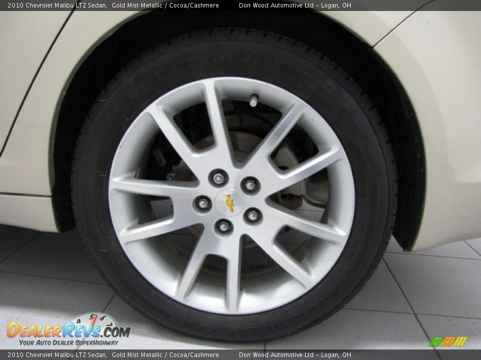 2010 Chevrolet Malibu LTZ Sedan Gold Mist Metallic / Cocoa/Cashmere Photo #26