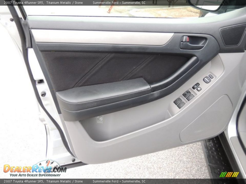 2007 Toyota 4Runner SR5 Titanium Metallic / Stone Photo #5