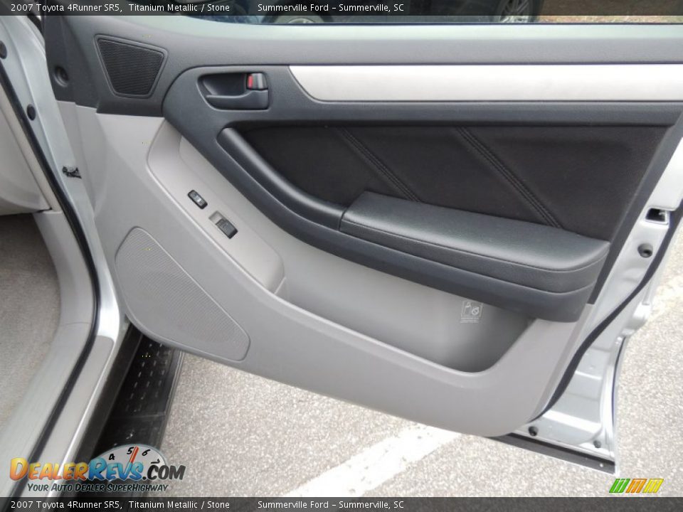 2007 Toyota 4Runner SR5 Titanium Metallic / Stone Photo #9