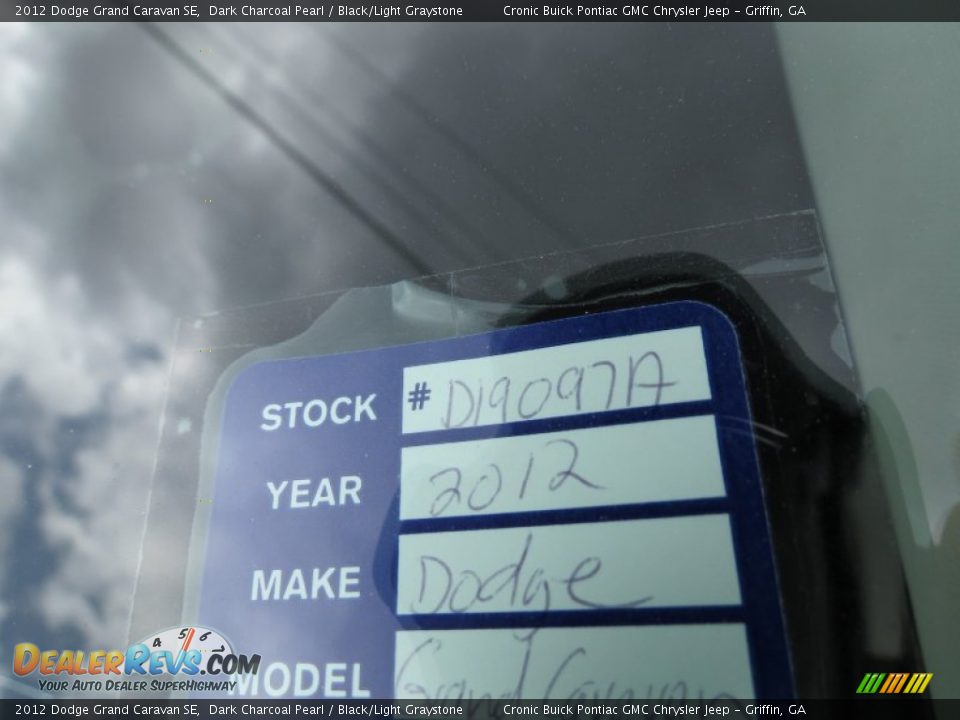 2012 Dodge Grand Caravan SE Dark Charcoal Pearl / Black/Light Graystone Photo #26