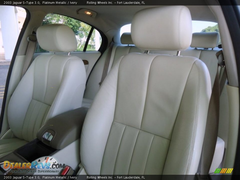 2003 Jaguar S-Type 3.0 Platinum Metallic / Ivory Photo #10