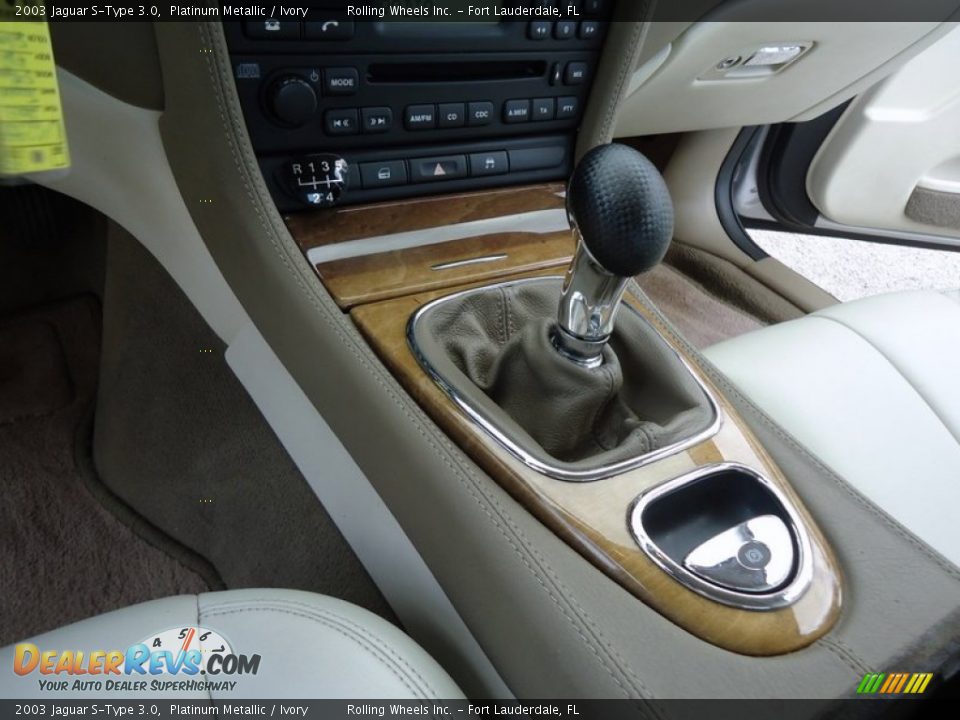 2003 Jaguar S-Type 3.0 Shifter Photo #14