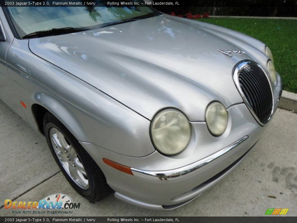 2003 Jaguar S-Type 3.0 Platinum Metallic / Ivory Photo #17