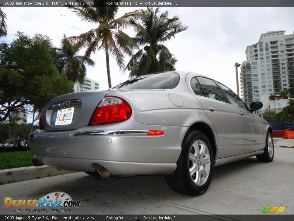 2003 Jaguar S-Type 3.0 Platinum Metallic / Ivory Photo #26