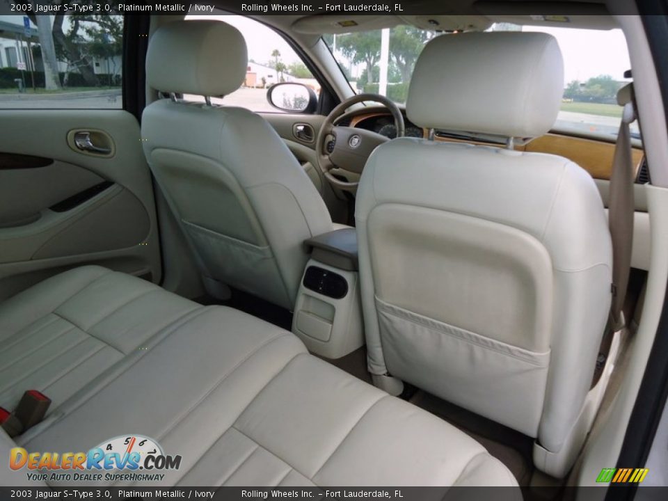 2003 Jaguar S-Type 3.0 Platinum Metallic / Ivory Photo #27