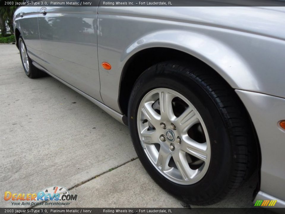 2003 Jaguar S-Type 3.0 Platinum Metallic / Ivory Photo #28