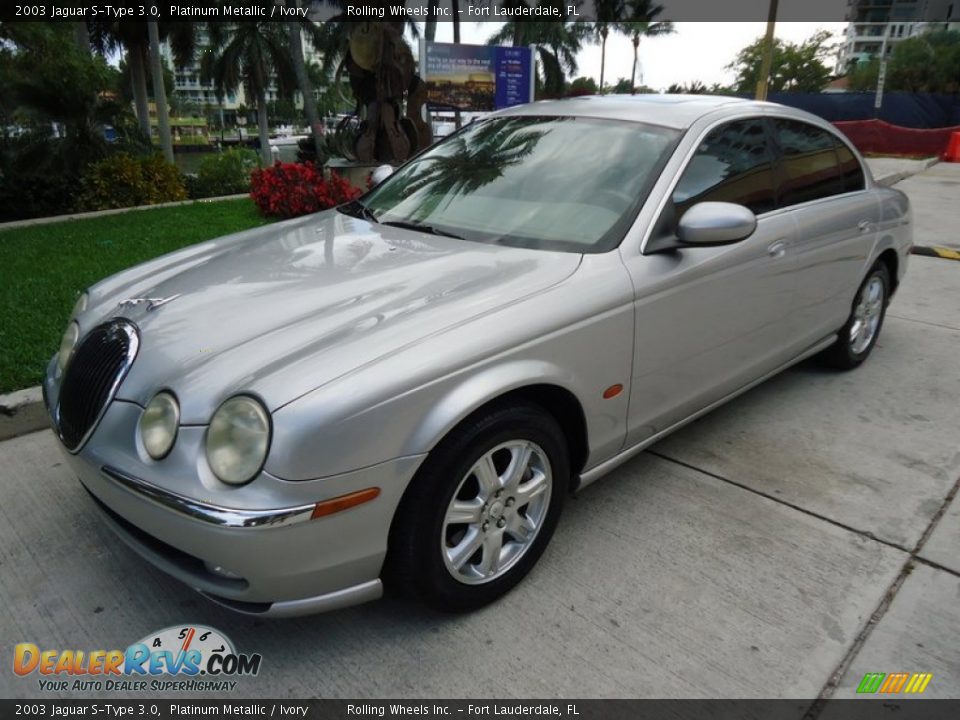 2003 Jaguar S-Type 3.0 Platinum Metallic / Ivory Photo #30