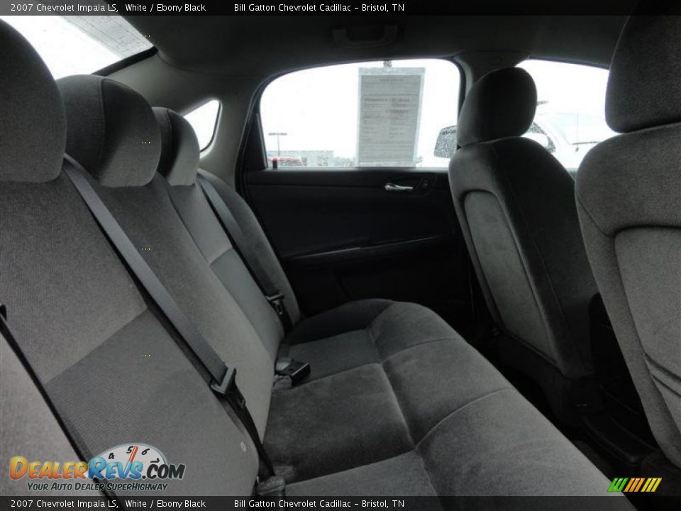 2007 Chevrolet Impala LS White / Ebony Black Photo #8