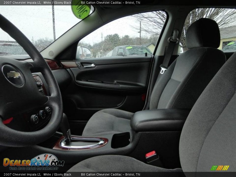2007 Chevrolet Impala LS White / Ebony Black Photo #10