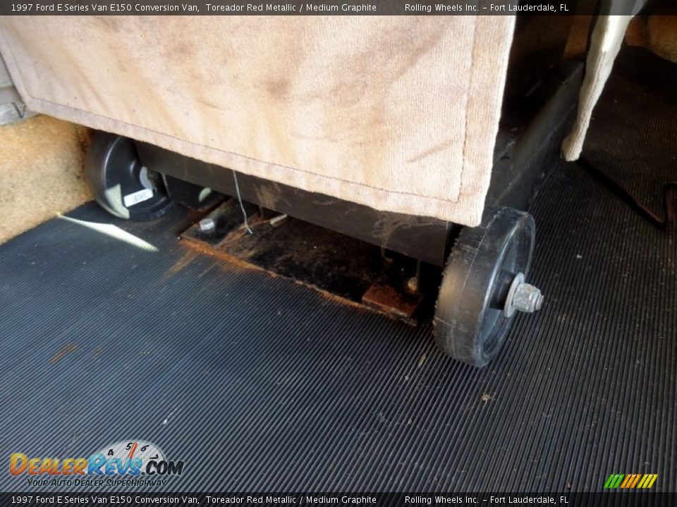1997 Ford E Series Van E150 Conversion Van Toreador Red Metallic / Medium Graphite Photo #33