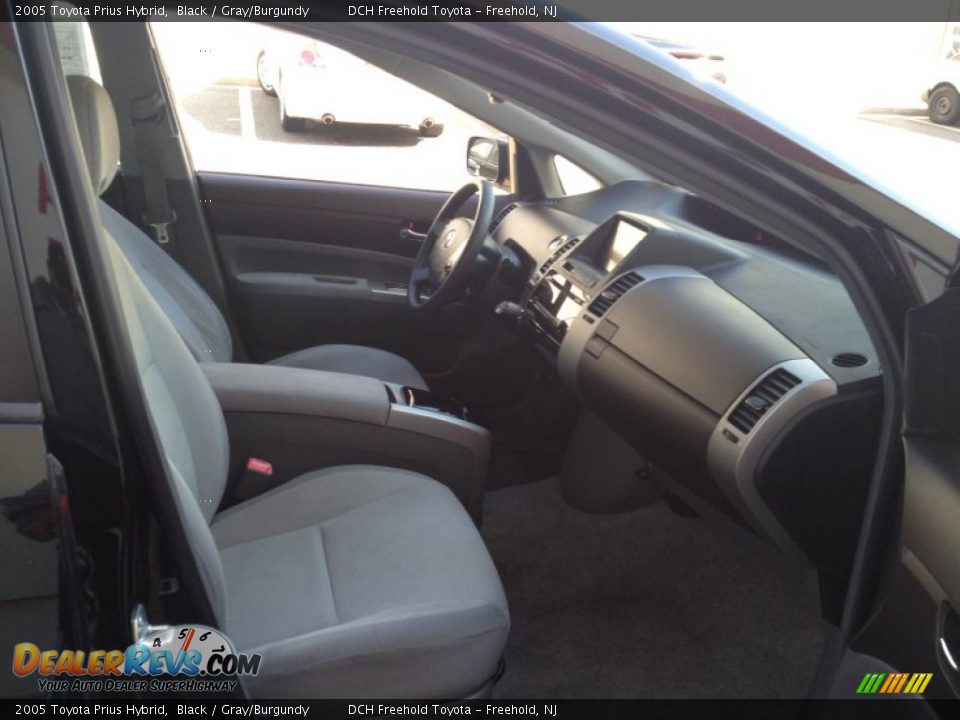 2005 Toyota Prius Hybrid Black / Gray/Burgundy Photo #22