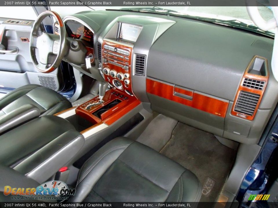 Dashboard of 2007 Infiniti QX 56 4WD Photo #18