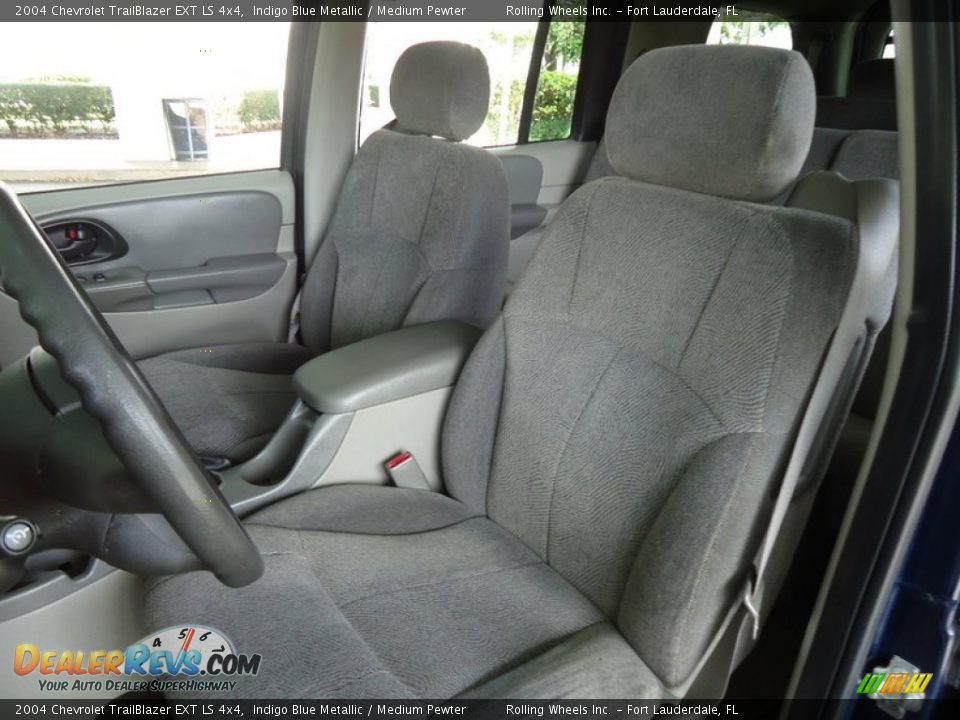 Medium Pewter Interior - 2004 Chevrolet TrailBlazer EXT LS 4x4 Photo #5