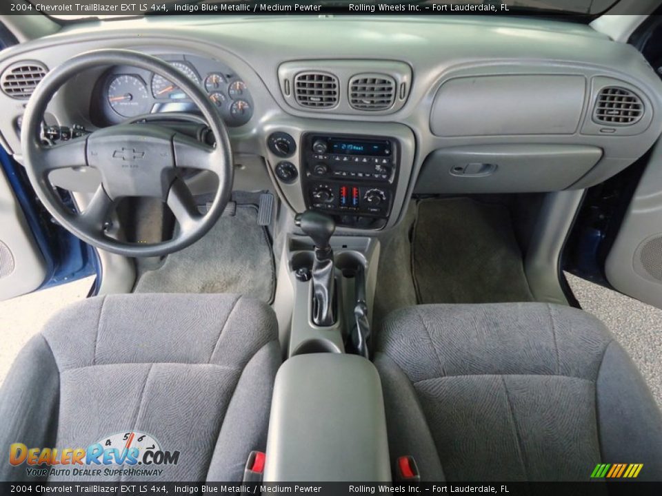 2004 Chevrolet TrailBlazer EXT LS 4x4 Indigo Blue Metallic / Medium Pewter Photo #12