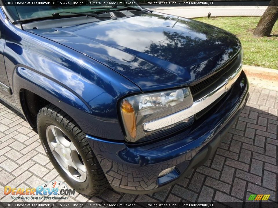 2004 Chevrolet TrailBlazer EXT LS 4x4 Indigo Blue Metallic / Medium Pewter Photo #13