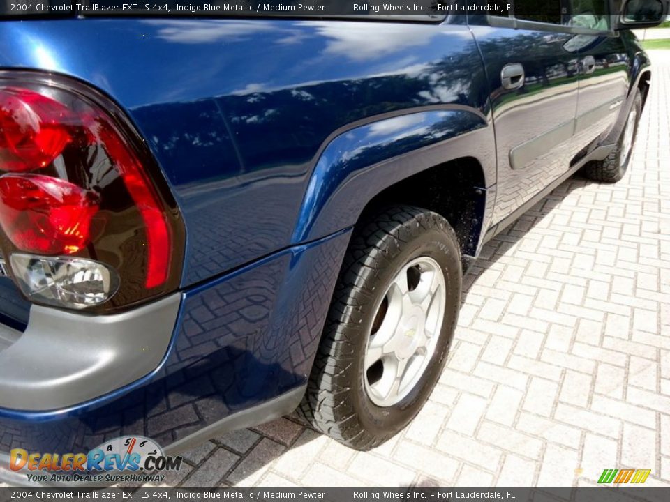 2004 Chevrolet TrailBlazer EXT LS 4x4 Indigo Blue Metallic / Medium Pewter Photo #14
