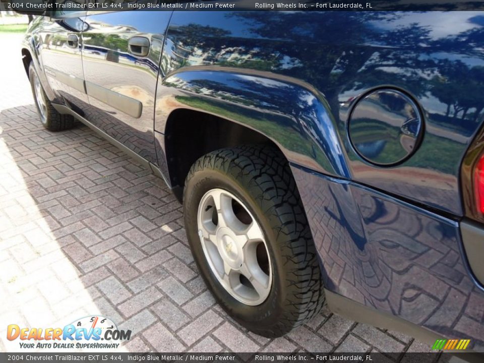 2004 Chevrolet TrailBlazer EXT LS 4x4 Indigo Blue Metallic / Medium Pewter Photo #15