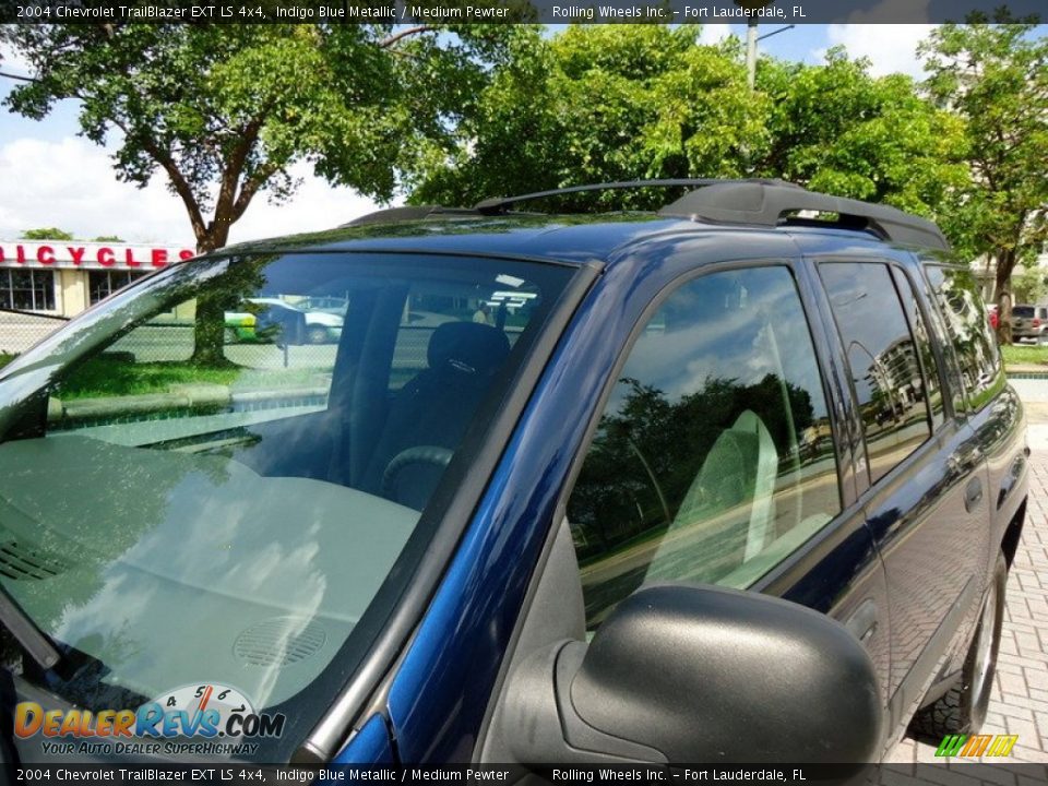 2004 Chevrolet TrailBlazer EXT LS 4x4 Indigo Blue Metallic / Medium Pewter Photo #27