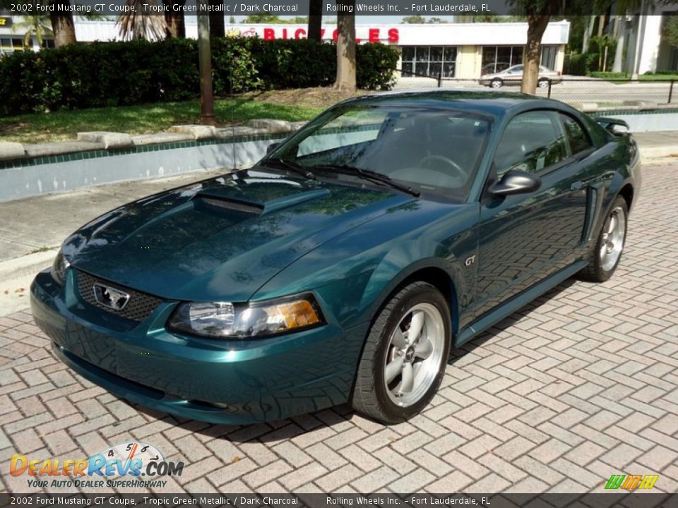 Front 3/4 View of 2002 Ford Mustang GT Coupe Photo #2