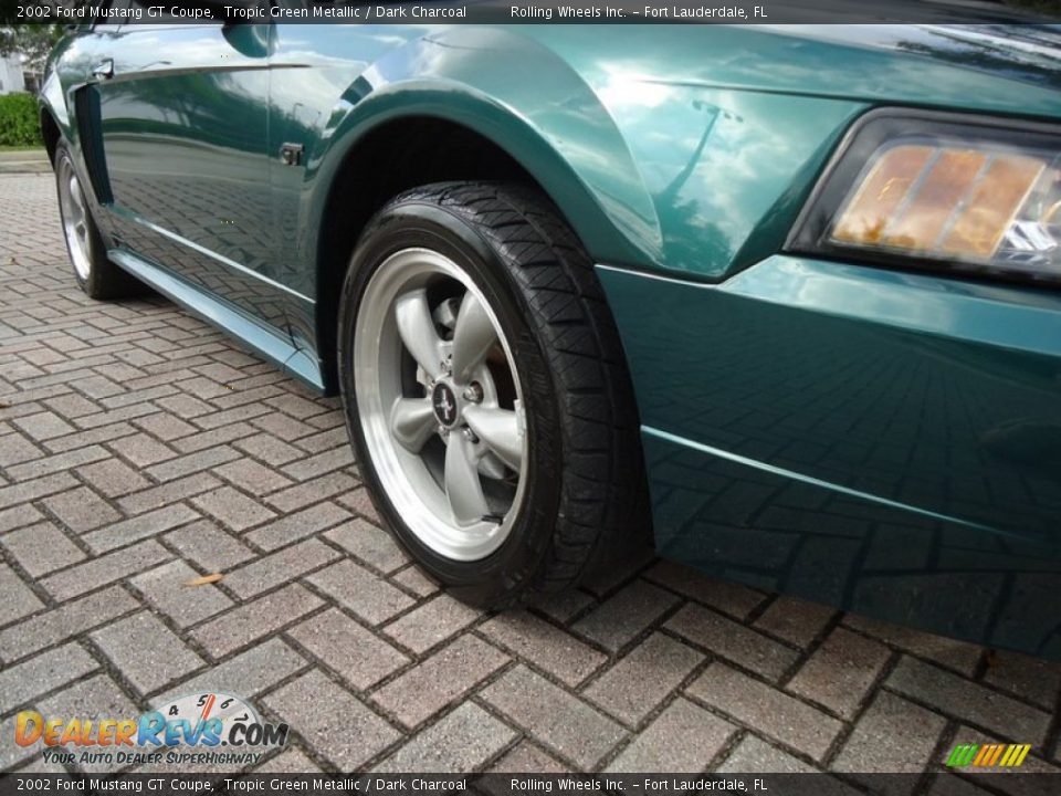 2002 Ford Mustang GT Coupe Tropic Green Metallic / Dark Charcoal Photo #17