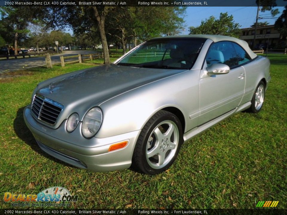 Front 3/4 View of 2002 Mercedes-Benz CLK 430 Cabriolet Photo #23