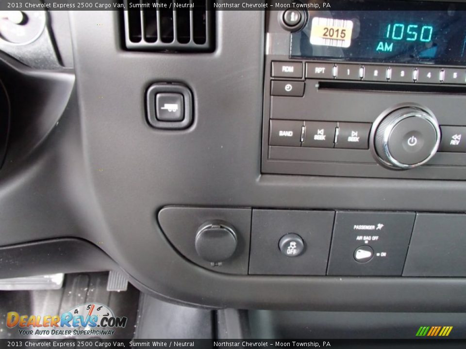 2013 Chevrolet Express 2500 Cargo Van Summit White / Neutral Photo #17