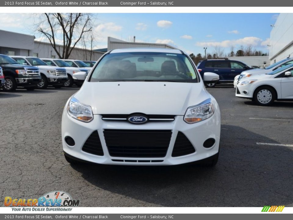 2013 Ford Focus SE Sedan Oxford White / Charcoal Black Photo #7