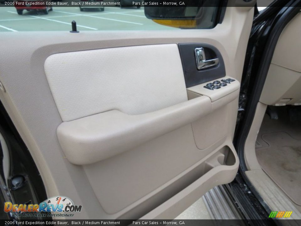 2006 Ford Expedition Eddie Bauer Black / Medium Parchment Photo #7