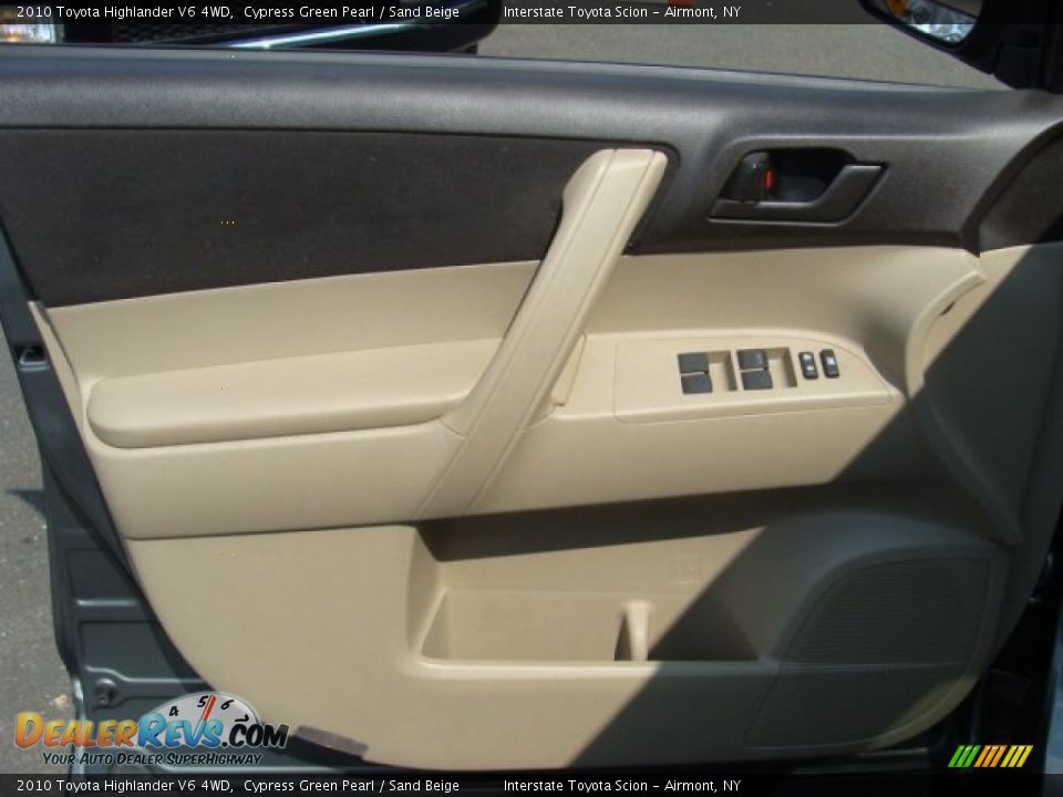 2010 Toyota Highlander V6 4WD Cypress Green Pearl / Sand Beige Photo #8