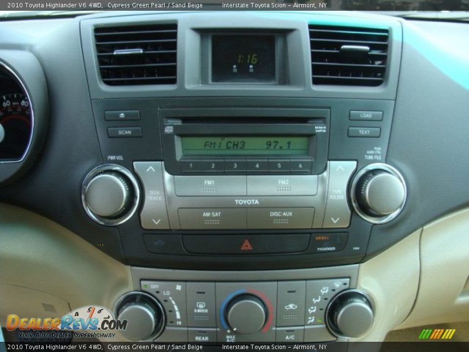 2010 Toyota Highlander V6 4WD Cypress Green Pearl / Sand Beige Photo #16