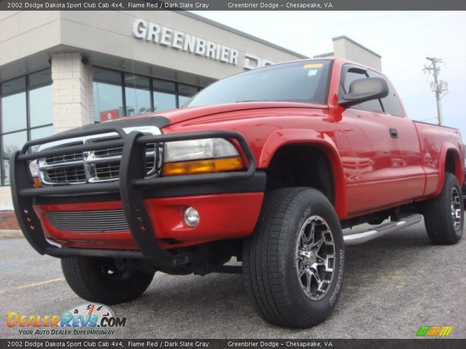 2002 Dodge Dakota Sport Club Cab 4x4 Flame Red / Dark Slate Gray Photo #1