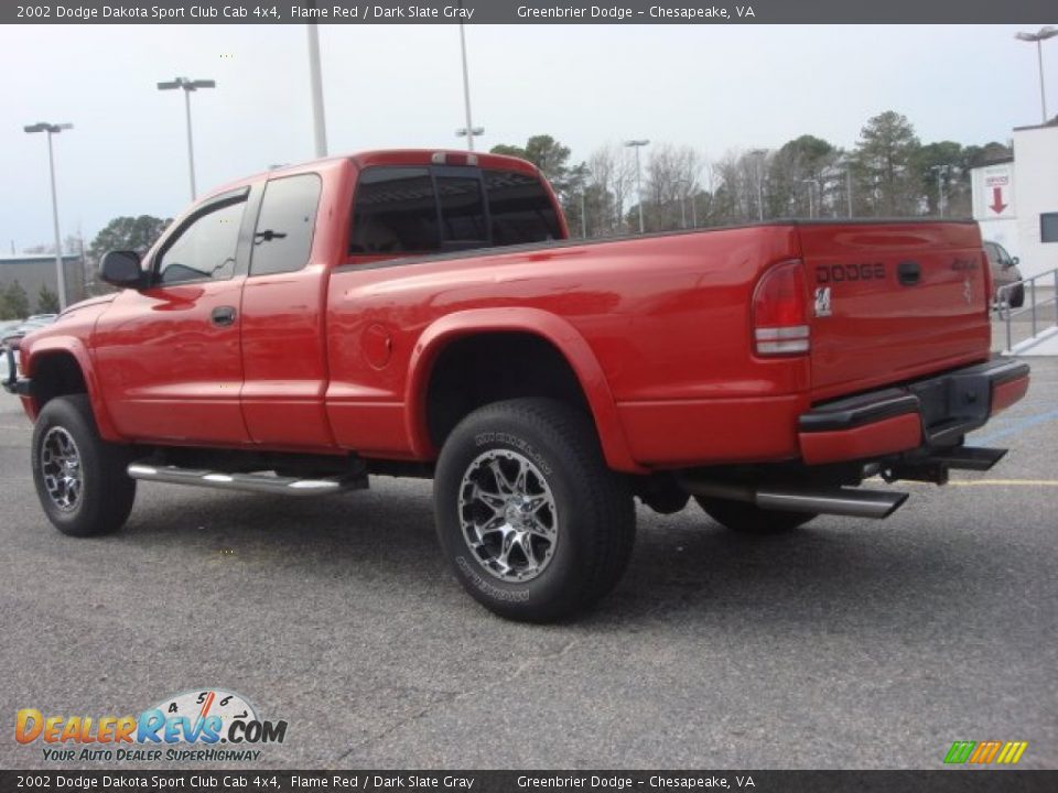 2002 Dodge Dakota Sport Club Cab 4x4 Flame Red / Dark Slate Gray Photo #3