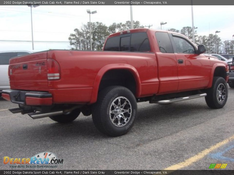 2002 Dodge Dakota Sport Club Cab 4x4 Flame Red / Dark Slate Gray Photo #5