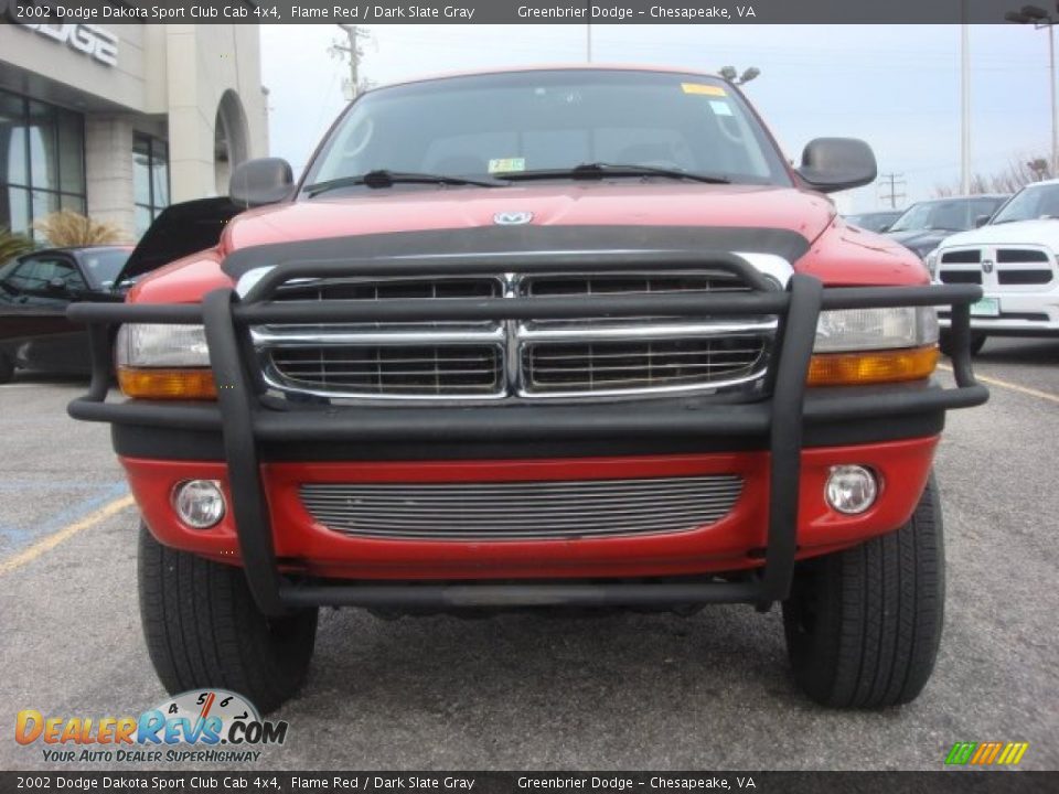 2002 Dodge Dakota Sport Club Cab 4x4 Flame Red / Dark Slate Gray Photo #8