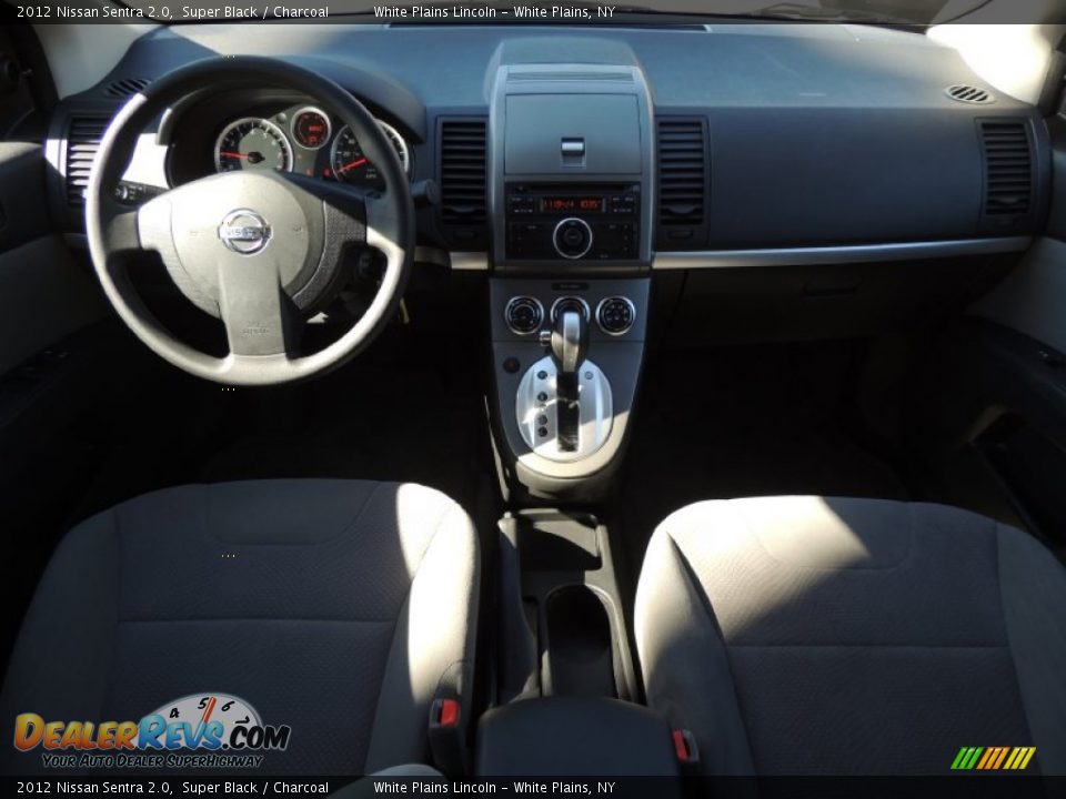 2012 Nissan Sentra 2.0 Super Black / Charcoal Photo #16