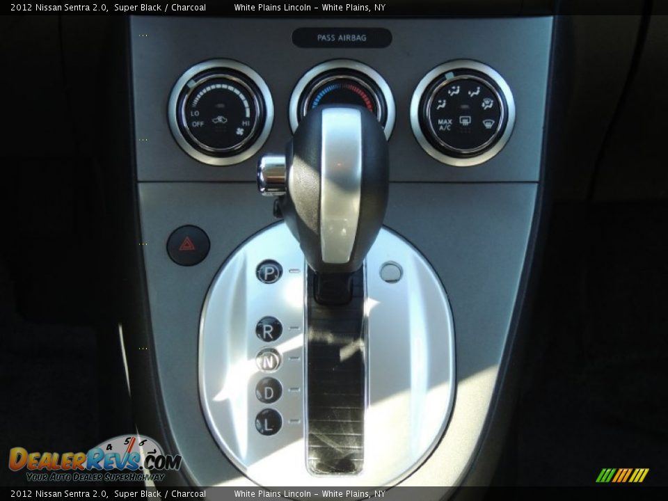 2012 Nissan Sentra 2.0 Super Black / Charcoal Photo #20