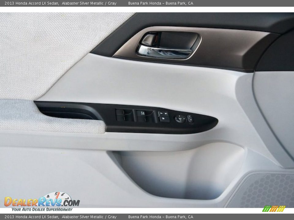 2013 Honda Accord LX Sedan Alabaster Silver Metallic / Gray Photo #8